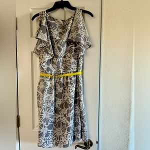 Gabby Skye Gray White Yellow Floral Print Flutter Sleeves Dress Size 12